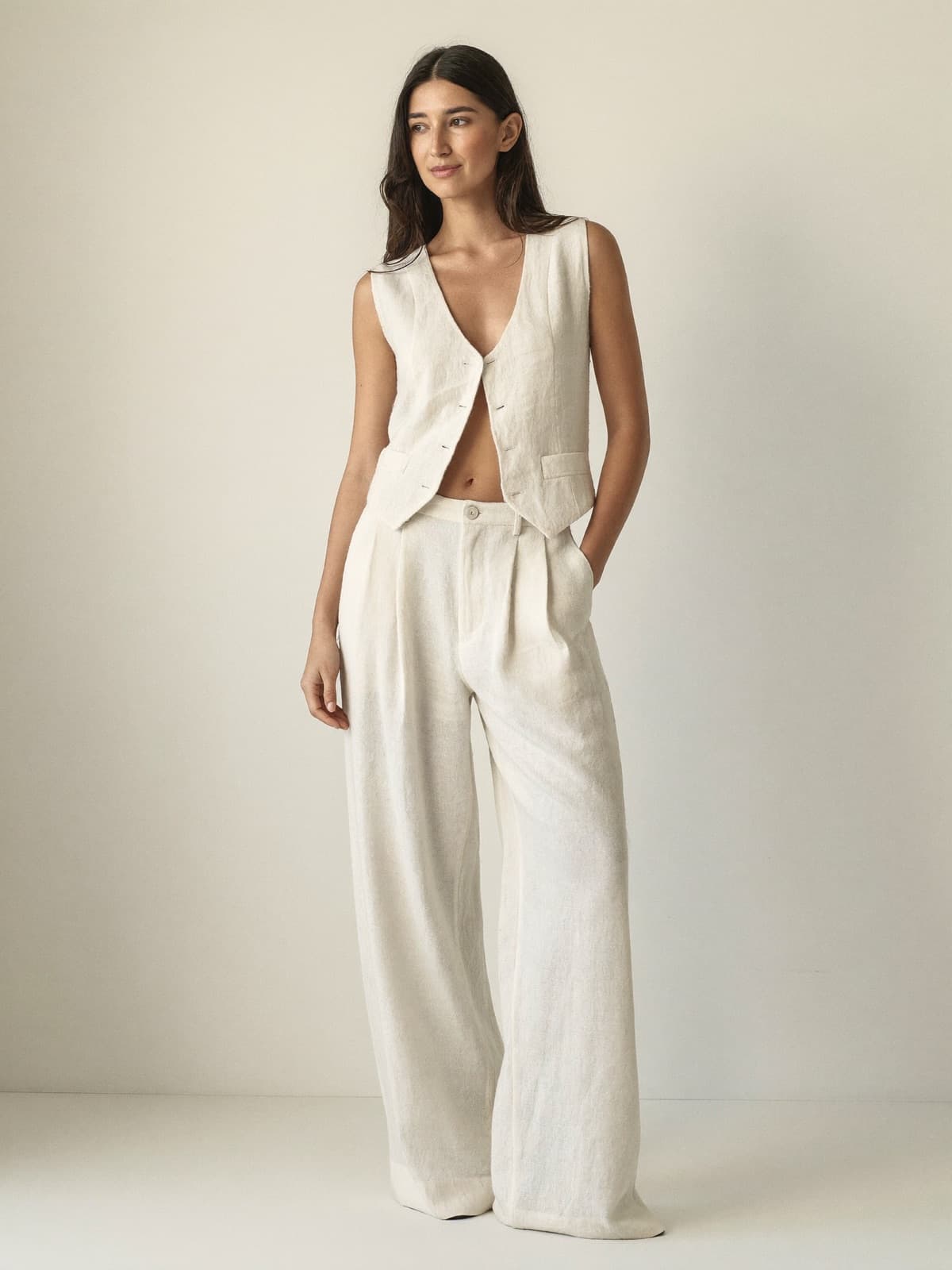 Bela Linen Trouser in White, front view