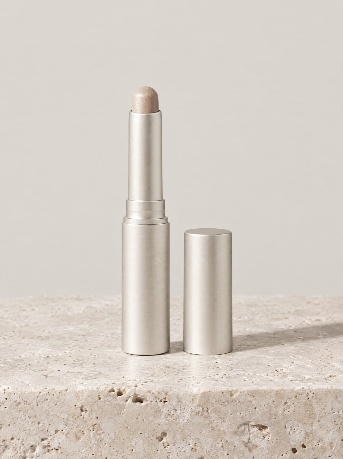 Cream Eye Shadow Stick in Oyster