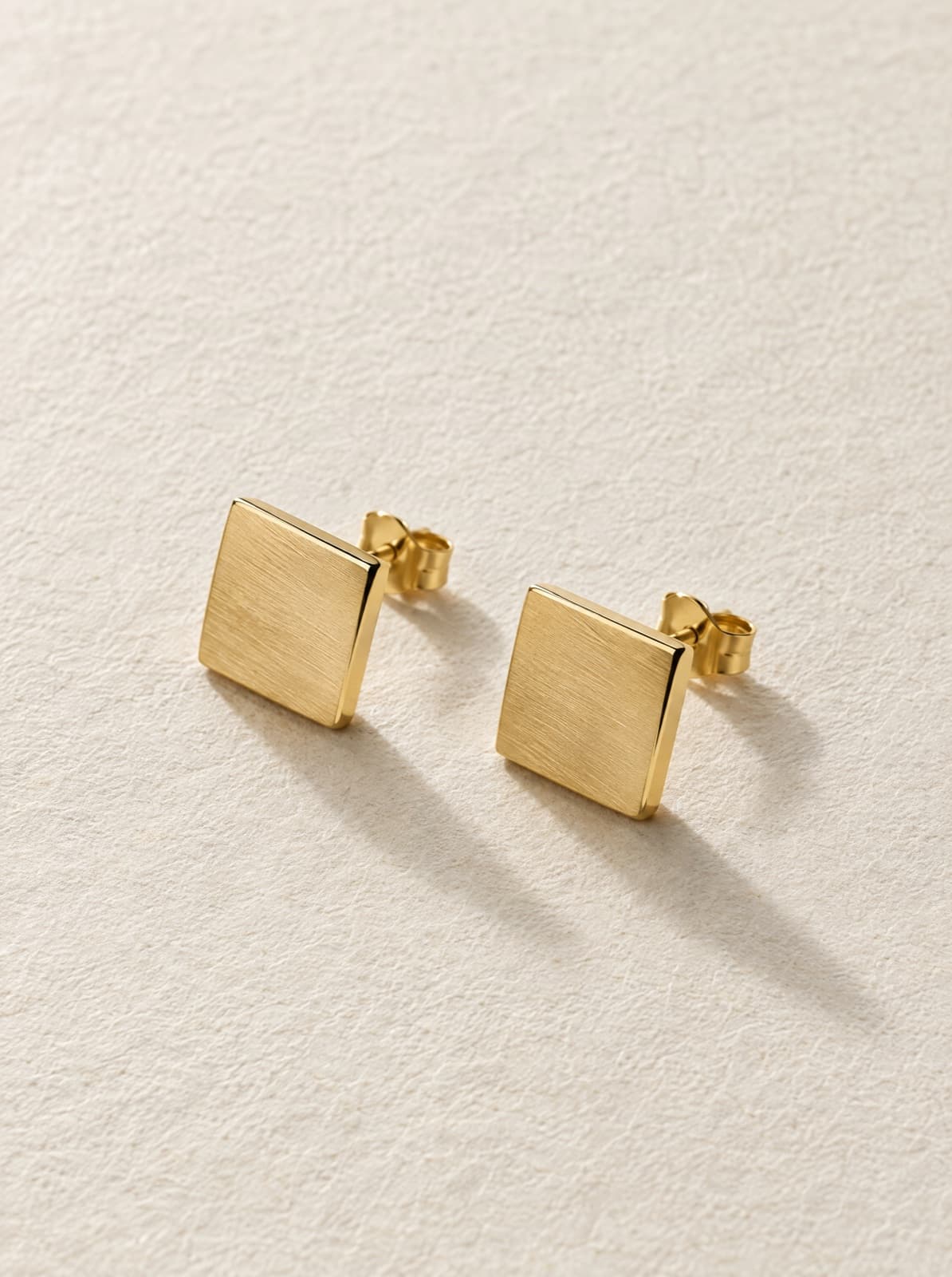 Flint Square Studs in Gold