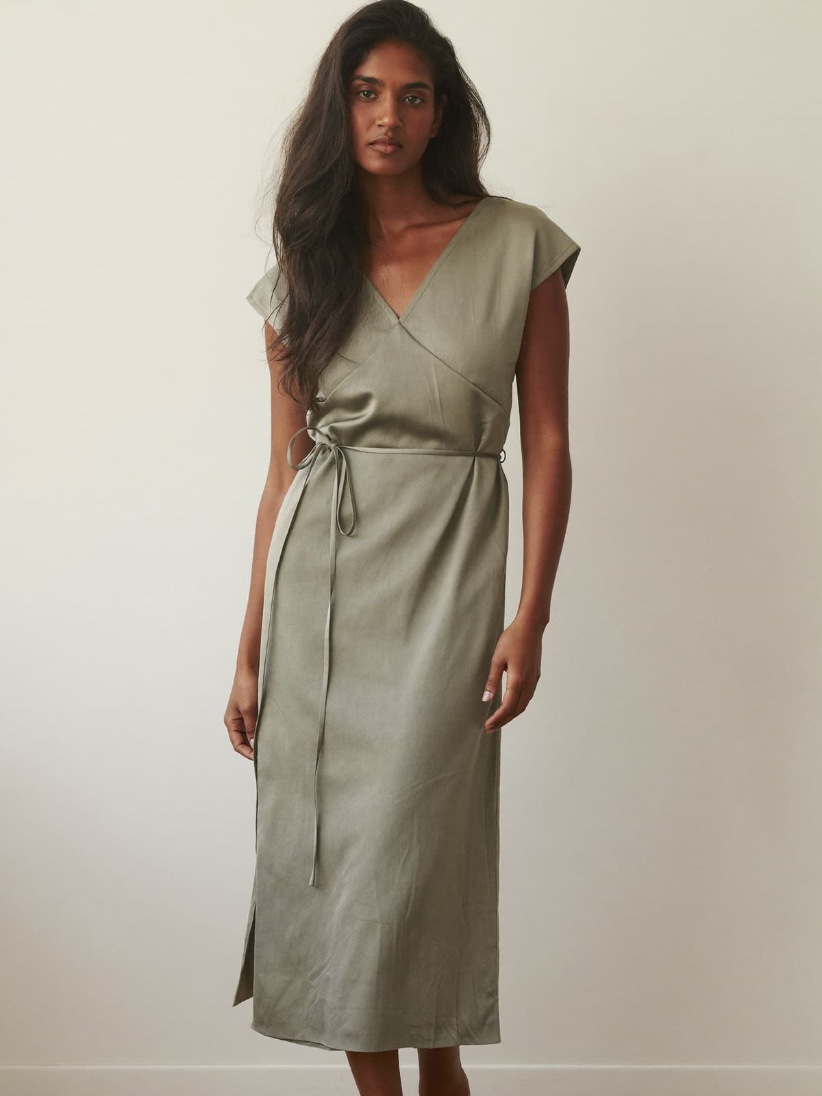 Nadja Bias Midi in Sage, front view