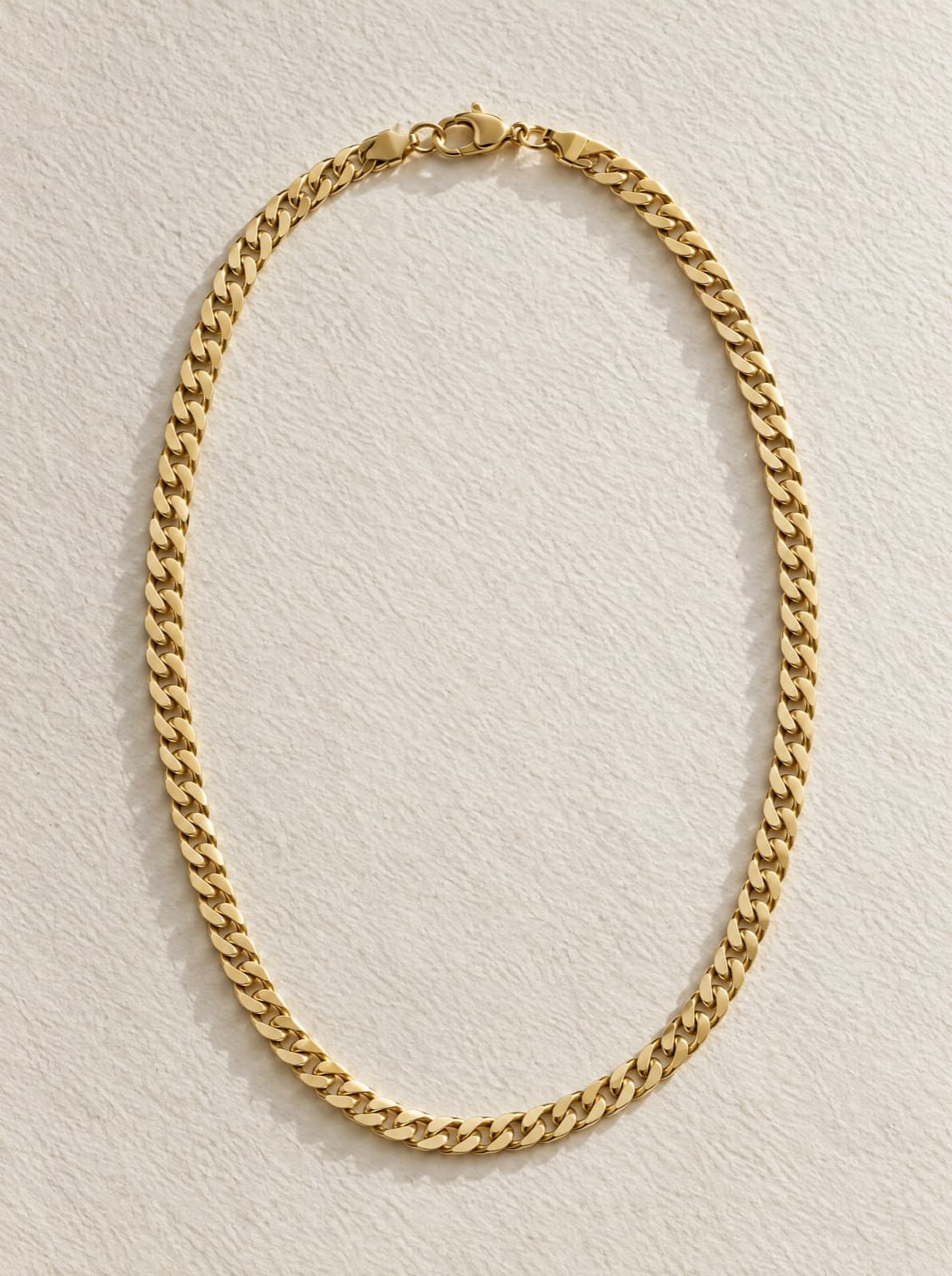 Orin Curb Chain in Gold