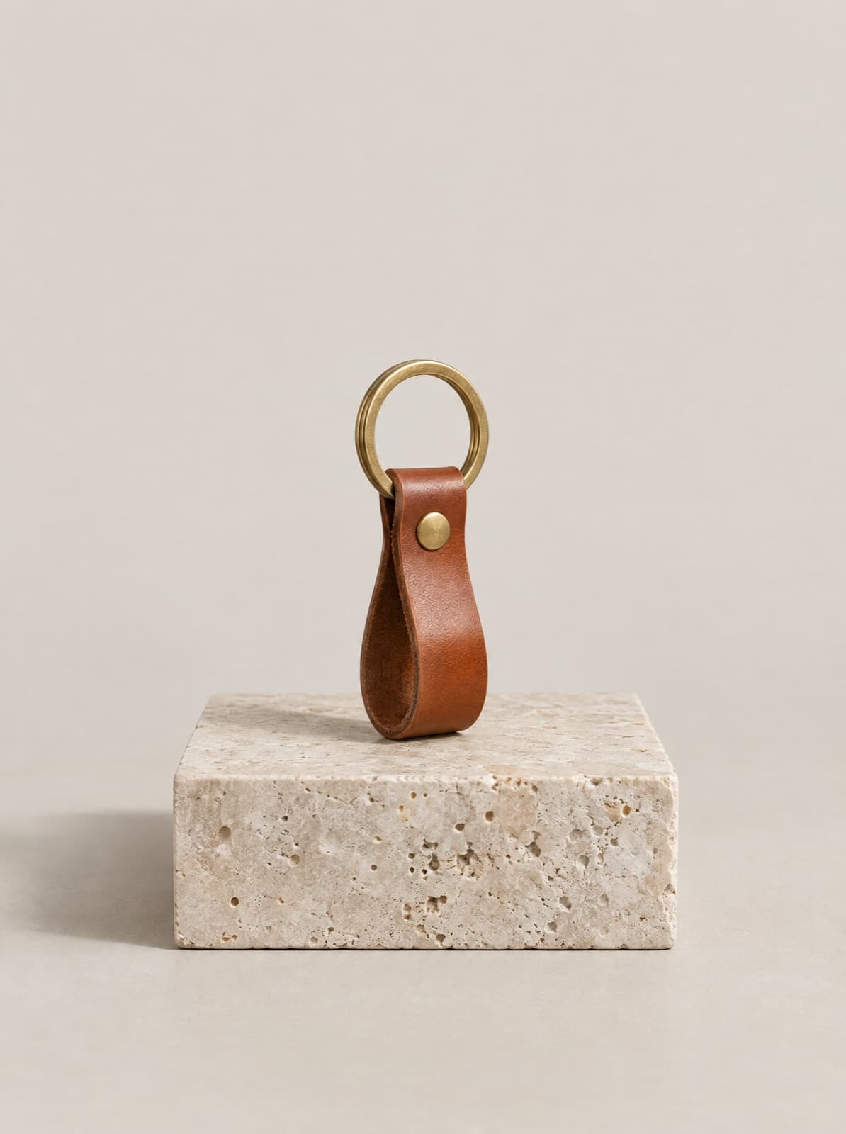 Rea Leather Key Ring in Cognac