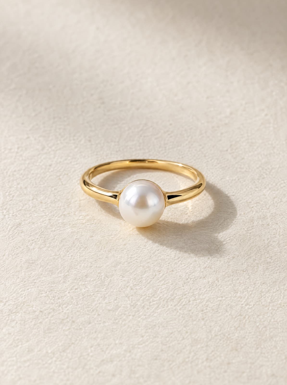 Thalia Pearl Ring in Gold