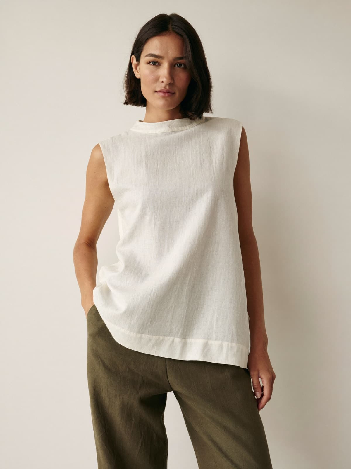 Thea Linen Shell in White, front view