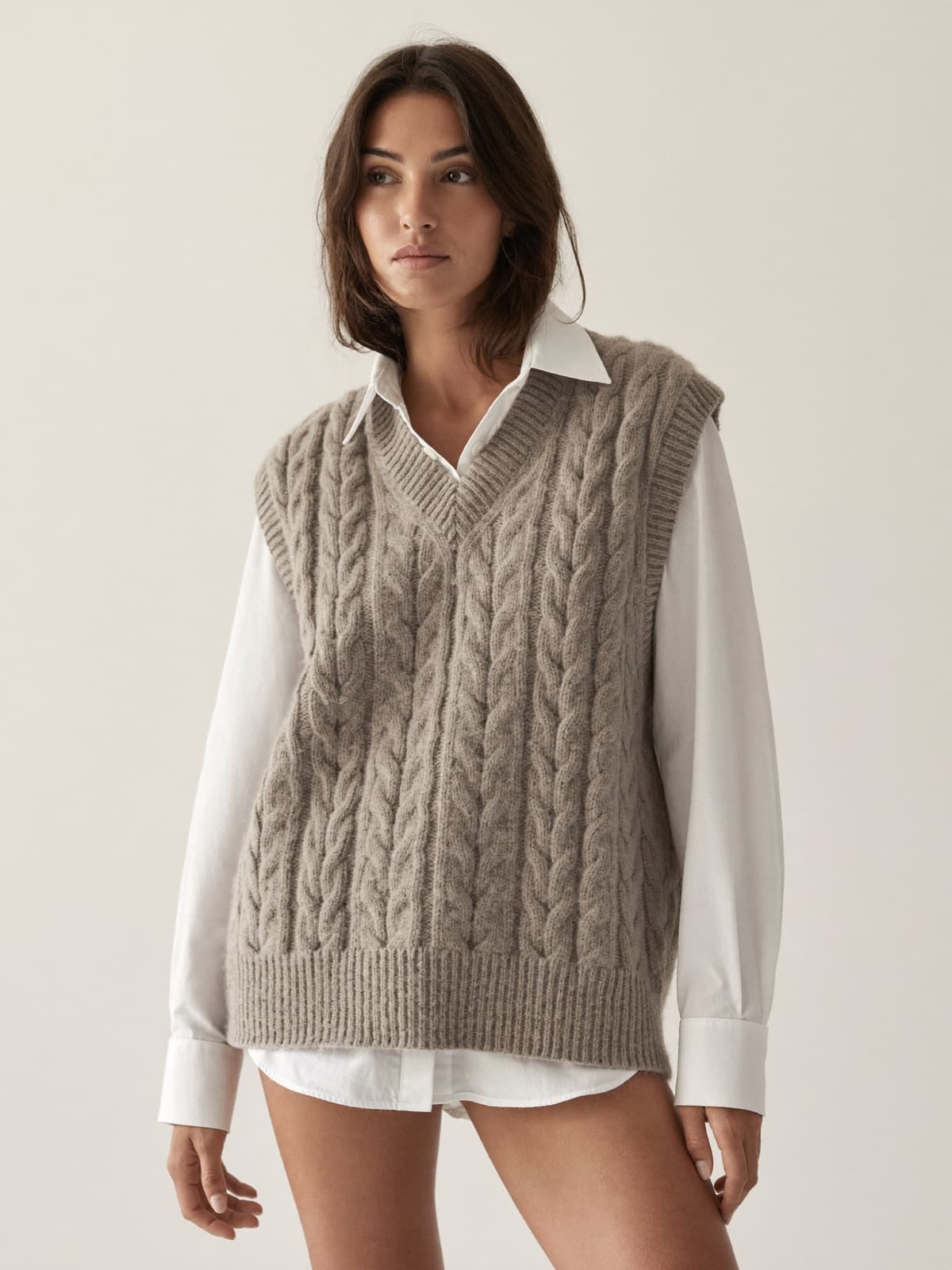 Vanja Cable Vest in Oat, front view